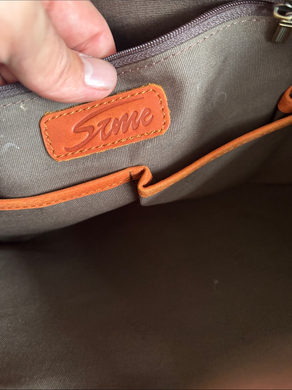 Everyday Leather Tote in Burnt Orange - Picture 5 of 8